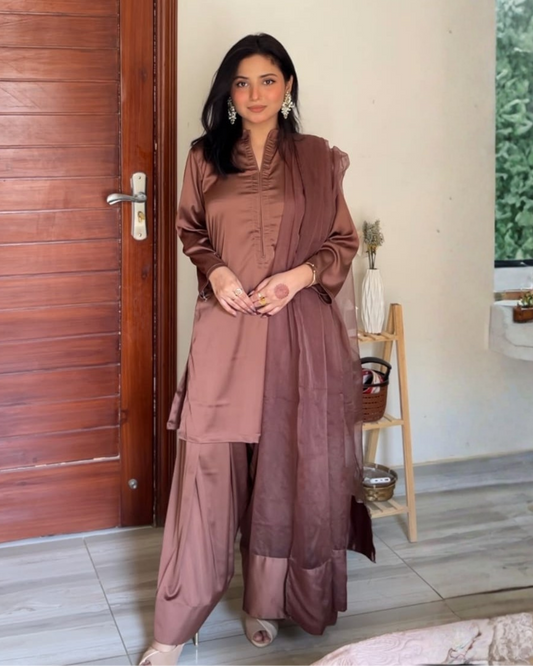 Mocha Muse Farshi Set