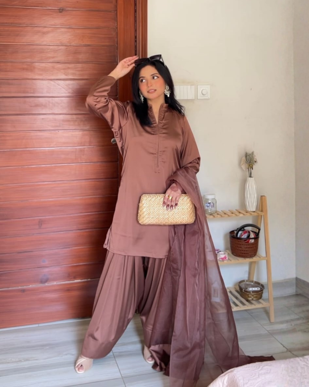 Mocha Muse Farshi Set