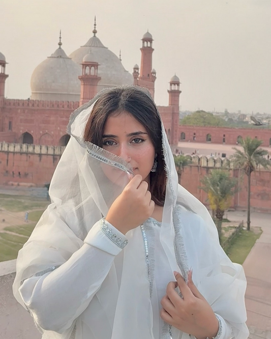 White Sheesha Silk - 3 Pcs Suit With Kiran Dupatta