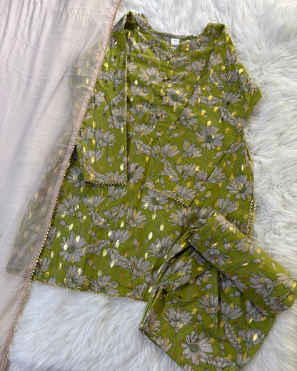 Green Lawn With Golden Gotta & Lace Detailing- 3 Pc