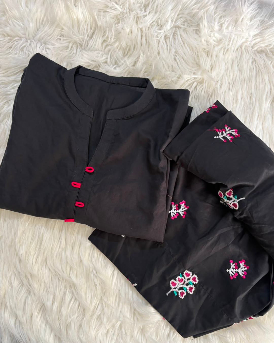 Black Embroidered Kurta With Farshi Set- 2 Pcs