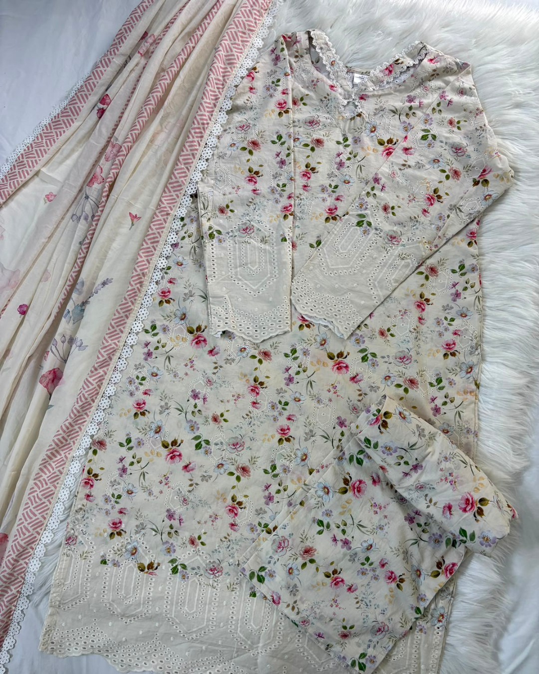 Creamy Floral Chikankari - 3 Pc Suit