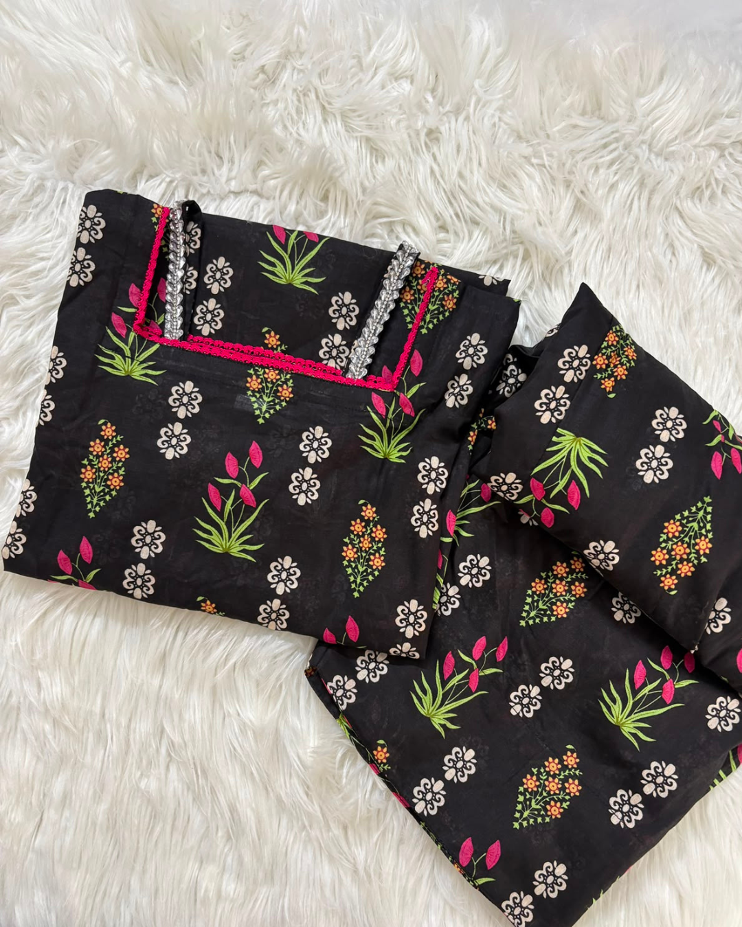 Black Printed Lawn - 2 Pc Suit