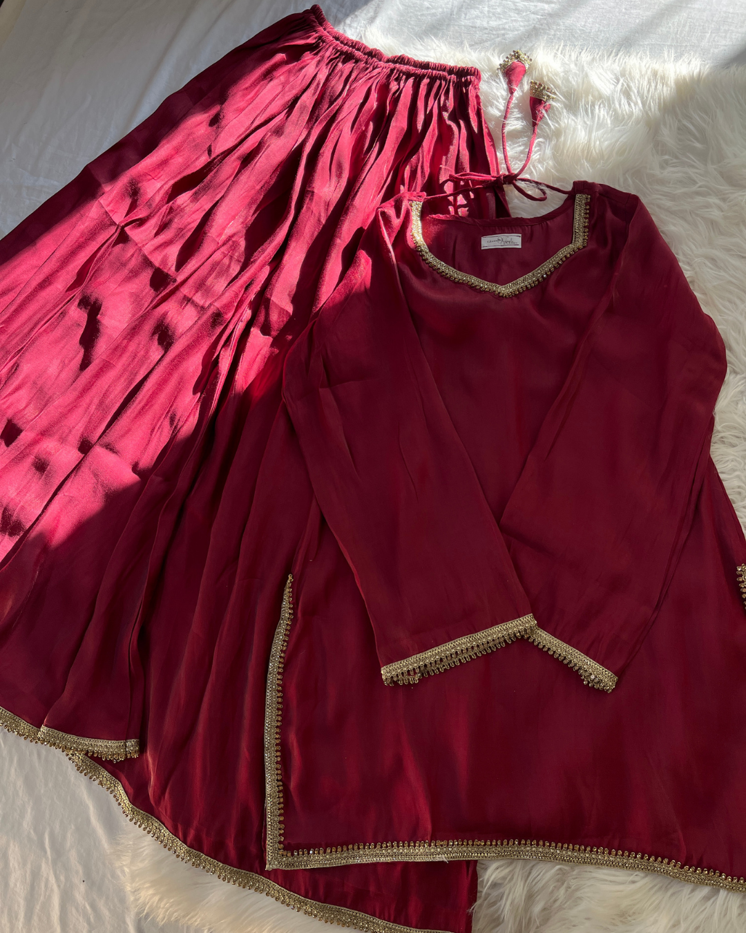 Red Sheesha Silk 3 Pcs Suit - Most Trending Eid