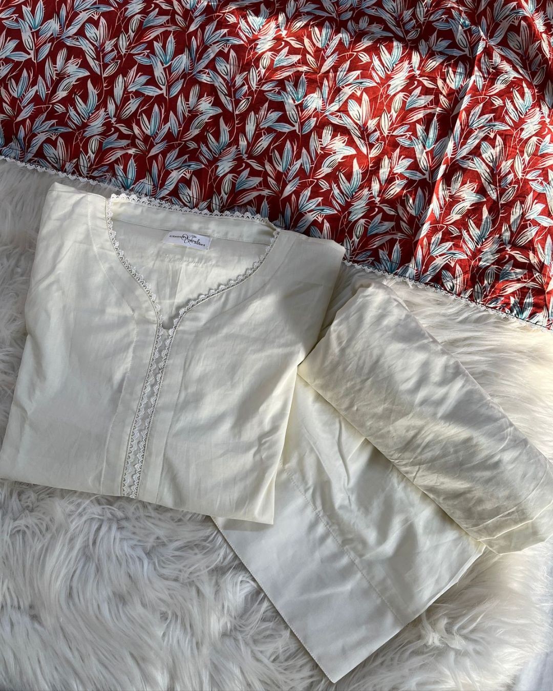 Plain White Farshi Suit With Printed Lawn Dupatta- 2 Pcs