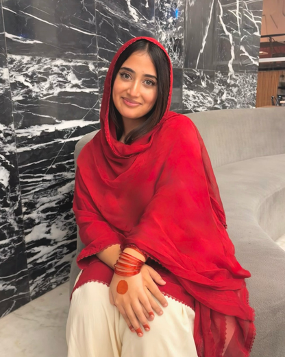 Maroon Kameez With White Linen Farshi Shalwar