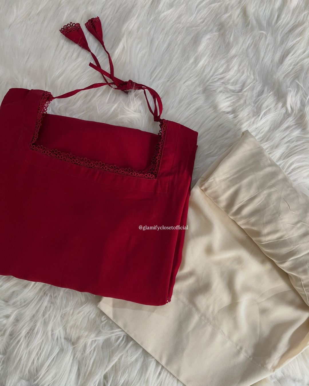 Maroon Kameez With White Linen Farshi Shalwar