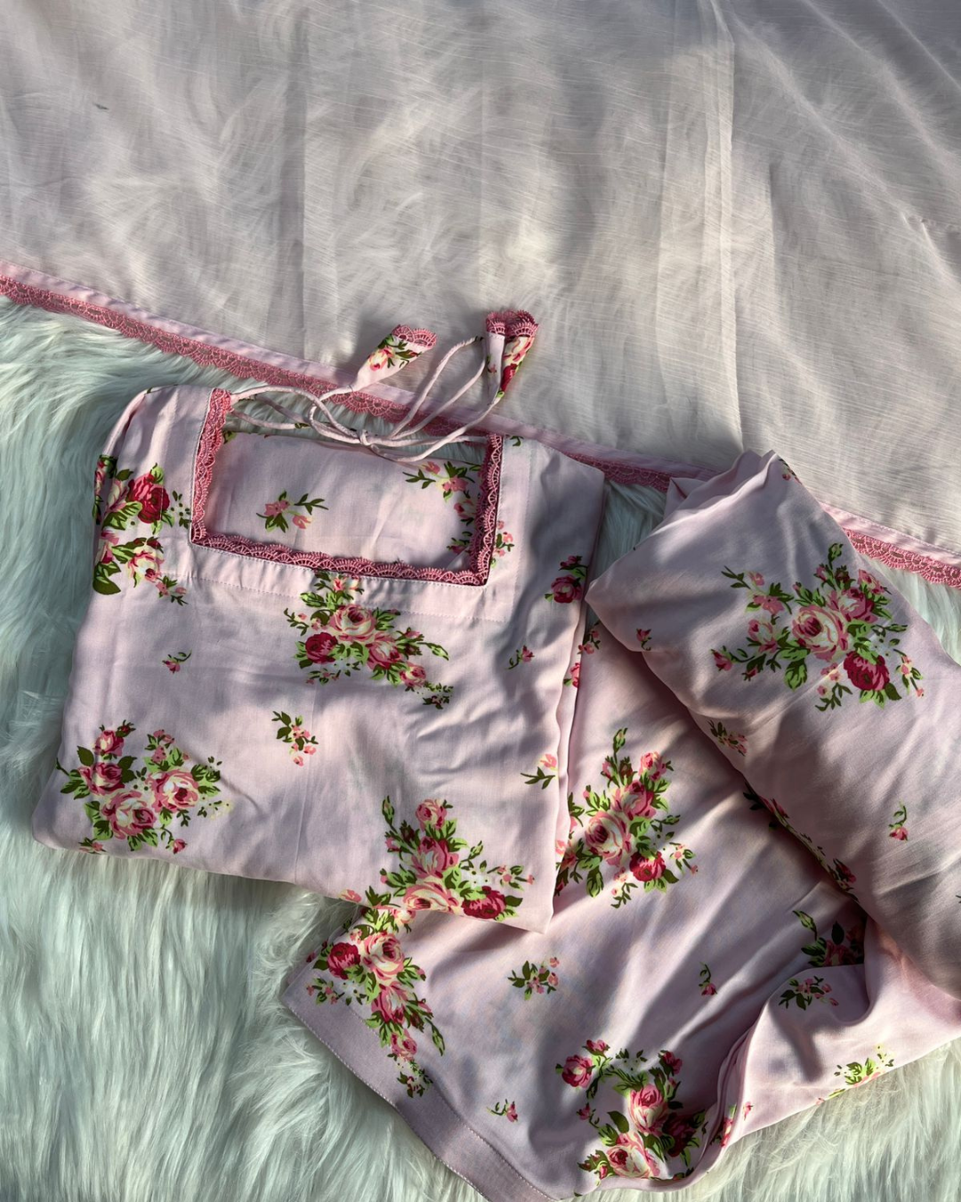 Pink Floral Lawn | Patiyala shalwar kameez