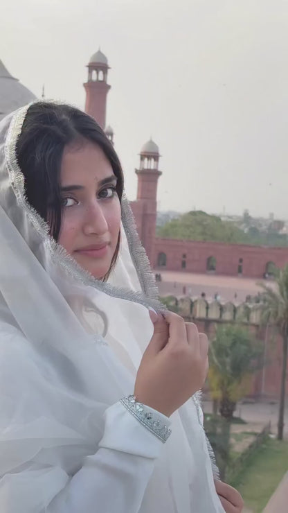 White Sheesha Silk - 3 Pcs Suit With Kiran Dupatta
